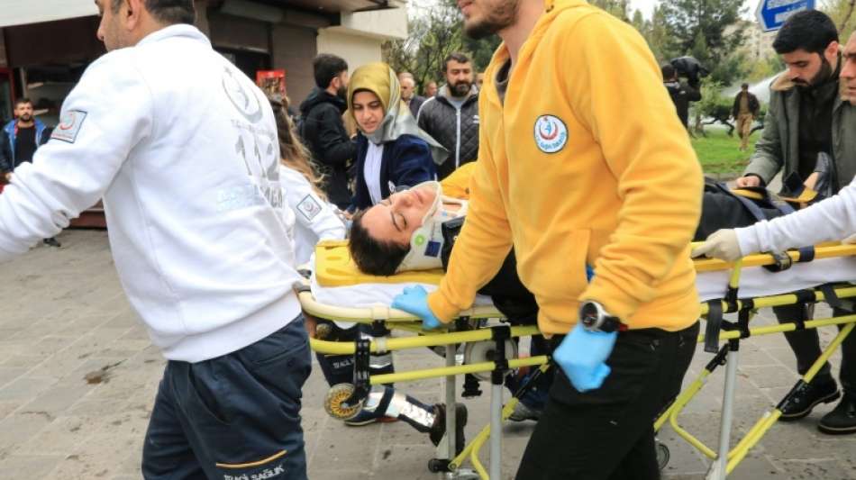 Prokurdische Abgeordnete bei Protesten in der Türkei verletzt