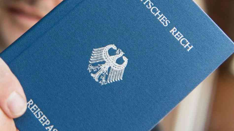 Innenministerium: Aktuell fast 13.000 Reichsbürger in Deutschland