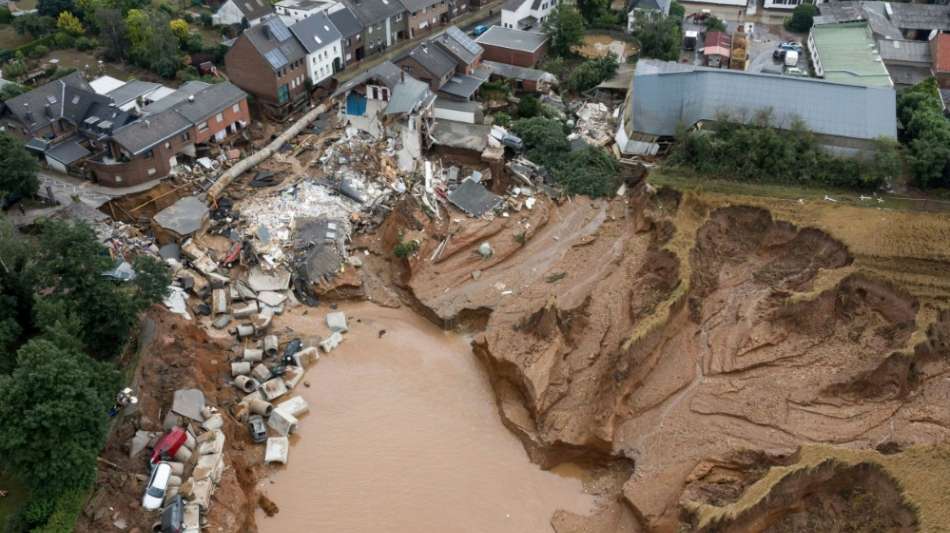 F&uuml;r Flutopfer: DFB und DFL richten Solidarfonds von drei Millionen Euro ein