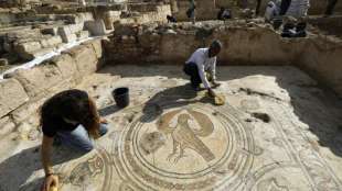 Archäologen legen Überreste einer byzantinischen Kirche in Israel frei