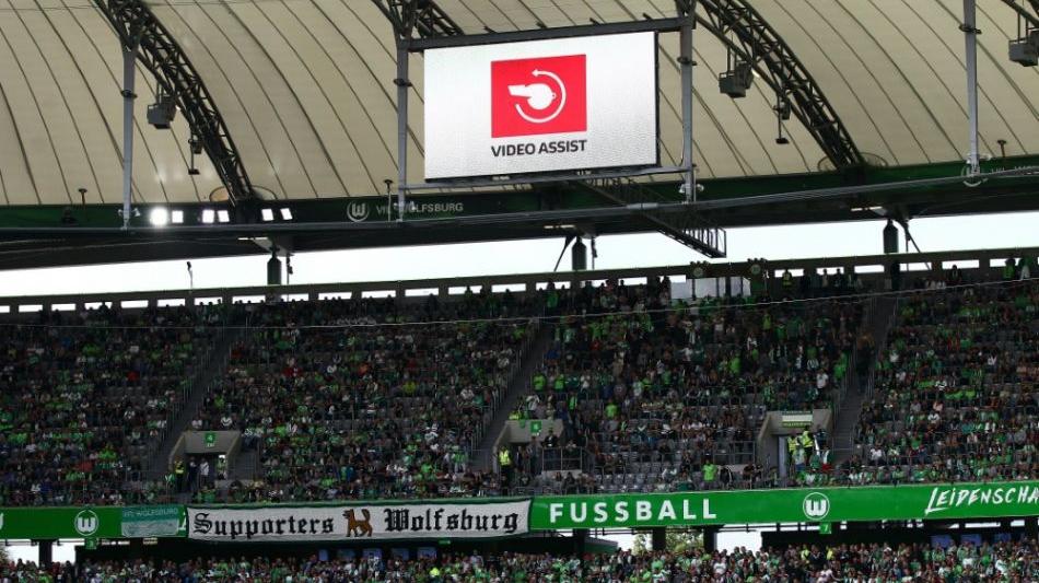 Video-Assistent auch am zweiten Bundesliga-Spieltag, aber Verzicht auf Abseitslinie