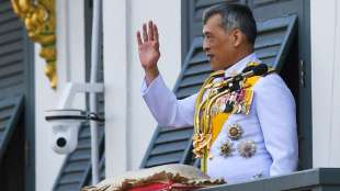 Thailändischer König entlässt vier weitere Palastbeamte