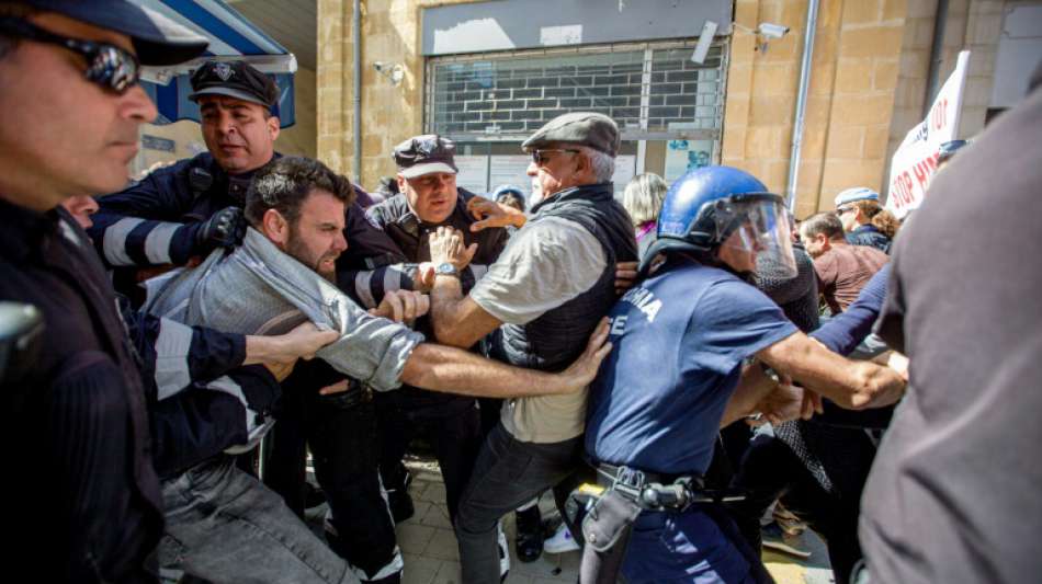 Polizei geht in Zypern mit Tränengas gegen Proteste gegen Grenzschließung vor