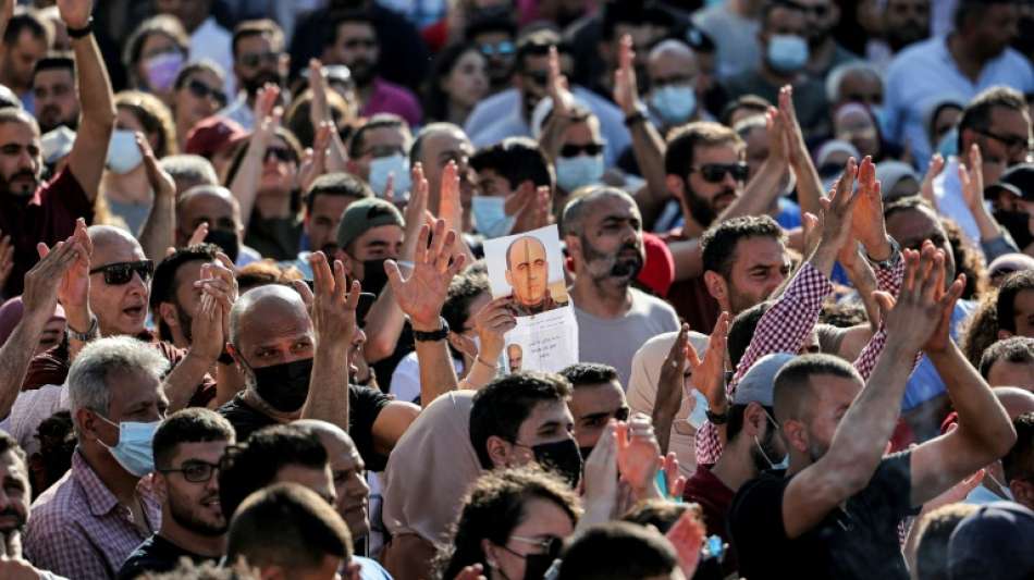 Zusammenst&ouml;&szlig;e bei Protesten gegen pal&auml;stinensische Autonomiebeh&ouml;rde in Ramallah