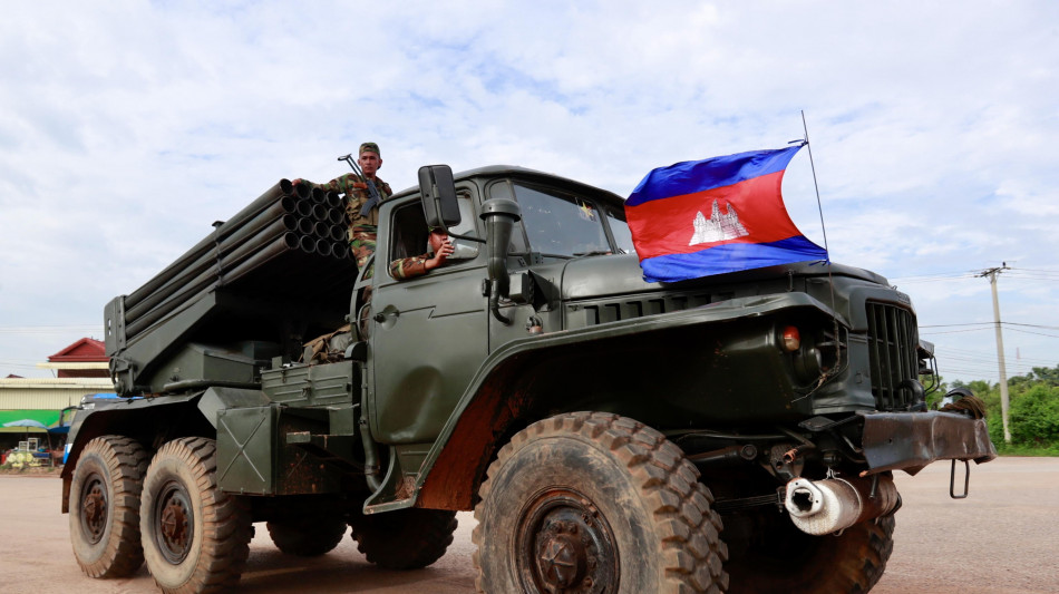 Thailandia accusa Cambogia, "violato il cessate il fuoco"