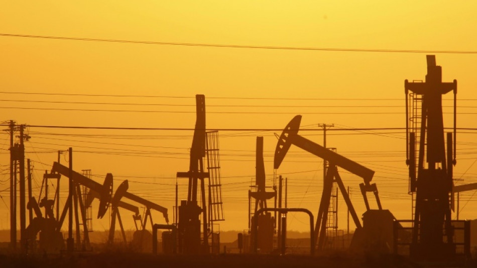 Saudi-Arabien und Russland kürzen Öl-Fördermengen weiter