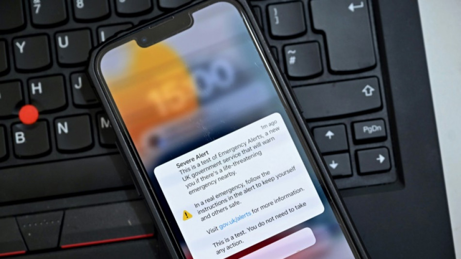 Le Royaume-Uni teste un nouveau syst&egrave;me d'alerte sur les t&eacute;l&eacute;phones portables