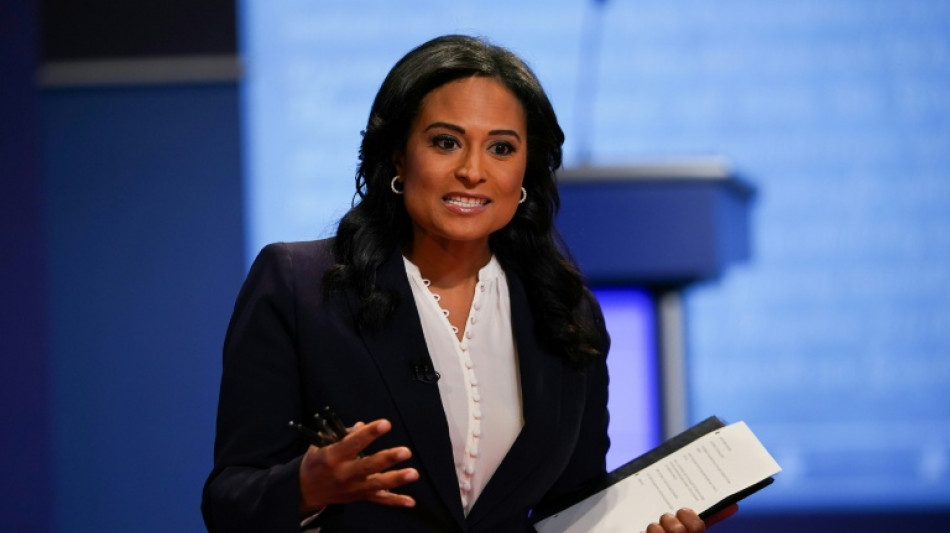  Trump calls for 'punishment' of NBC reporter 