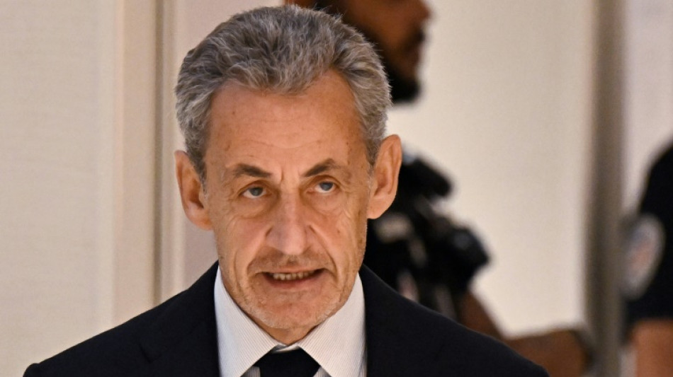 Ex-presidente francês Nicolas Sarkozy entrará na prisão em 21 de outubro