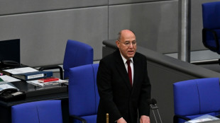 Alterspr&auml;sident Gysi er&ouml;ffnet konstituierende Sitzung des neuen Bundestags