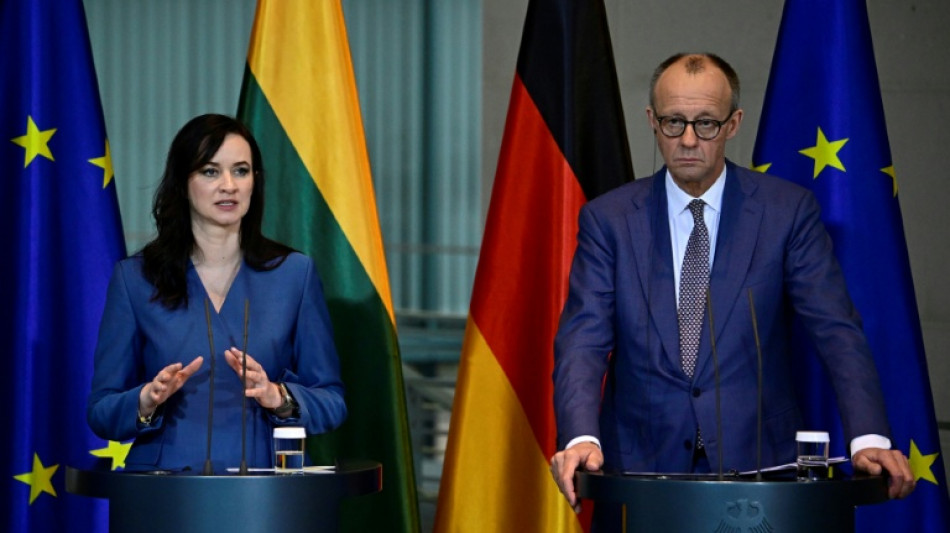 Merz prangert "t&auml;gliche Kriegsverbrechen" Russlands in der Ukraine an