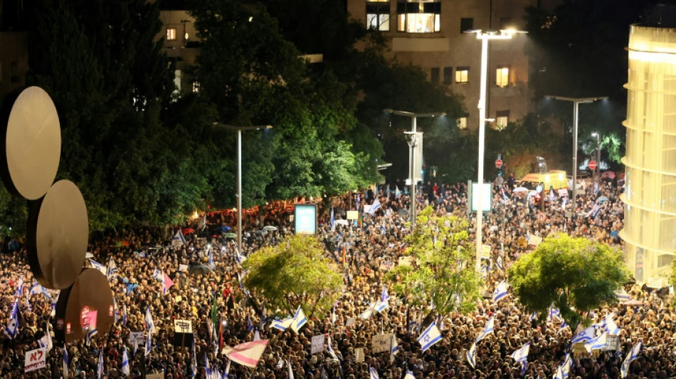 A Tel-Aviv, une foule immense conspue Netanyahu et