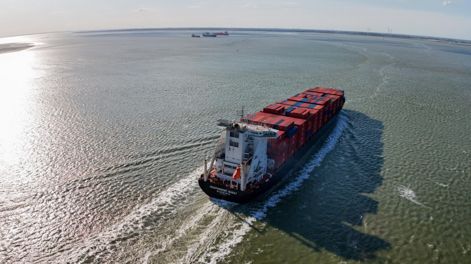  Gb autorizza gli Usa a usare basi per proteggere Hormuz 