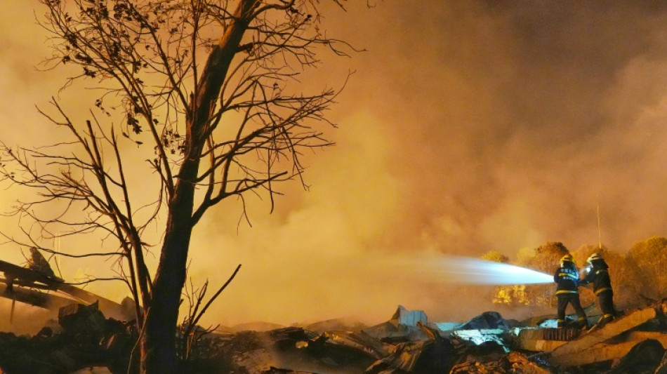  Una explosi&oacute;n en una f&aacute;brica de fuegos artificiales en China deja 26 muertos 
