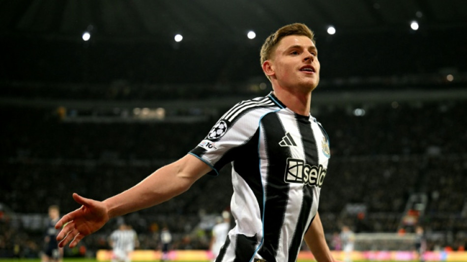 Newcastle pounce on PSV errors to close in on Champions League last 16