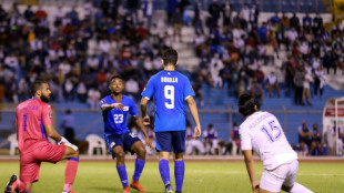 El Salvador derrota 2-0 a Honduras en un duelo de colistas del octogonal de la Concacaf