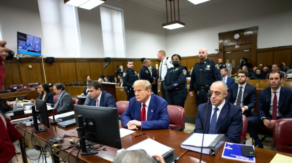 Juez de Nueva York multa a Trump con 9.000 dólares por ultraje al tribunal