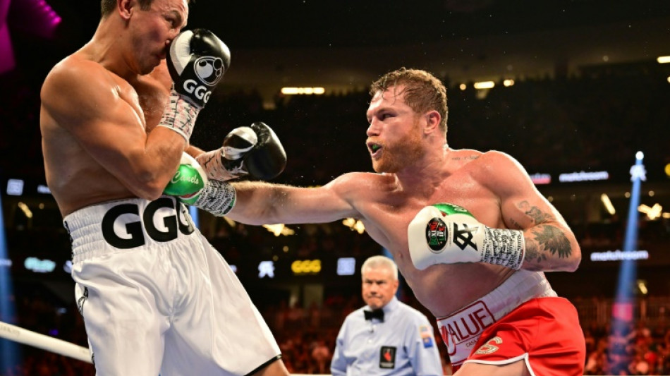 Alvarez sees off Golovkin to retain undisputed super-middleweight crown