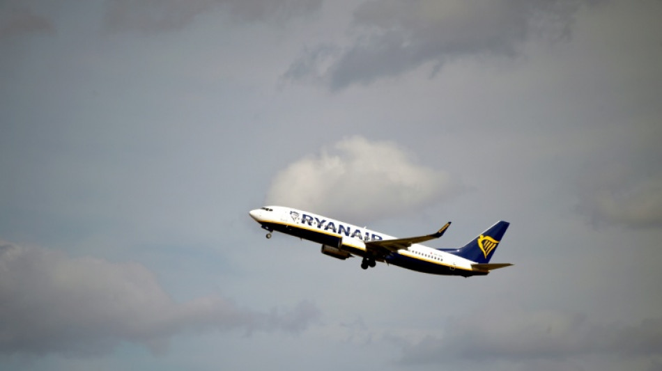 Taxe aérienne: Ryanair supprime trois dessertes régionales en France pour l'hiver 