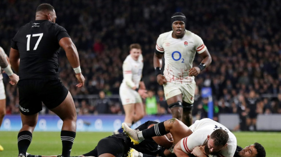 Stuart at the double as England snatch dramatic 25-25 draw with New Zealand