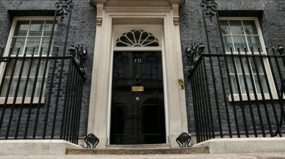  Starmer serait pr&ecirc;t &agrave; quitter Downing Street, selon des m&eacute;dias britanniques  