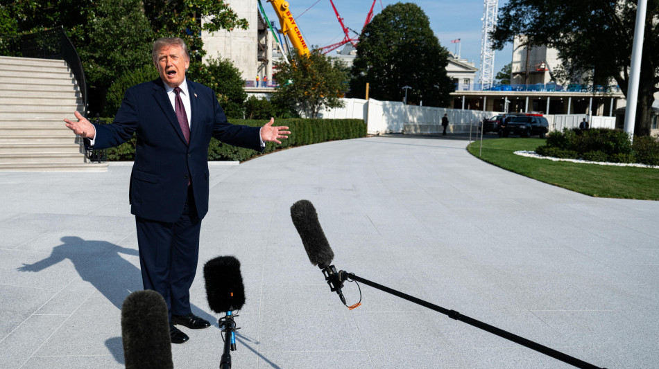  Trump ribadisce, 'bonus da 5.000 dollari a ogni americano se vinciamo le midterm' 