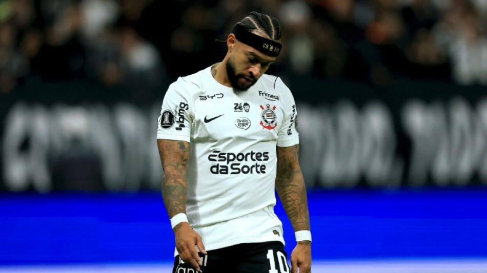  Xavi Hern&aacute;ndez anuncia lista de convocados da sele&ccedil;&atilde;o holandesa sem Memphis Depay 