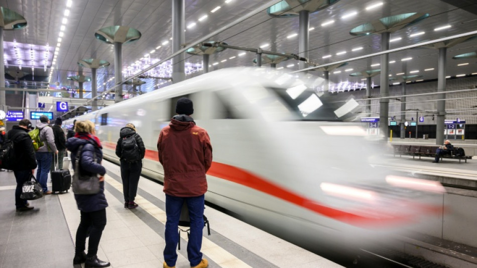  Bericht: Trotz Sanierung nur jeder vierte Zug zwischen Hamburg und Berlin p&uuml;nktlich 