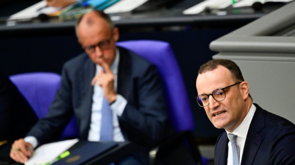  Kanzler Merz nennt Spahns R&uuml;cktritt "richtig" und "unvermeidlich" 