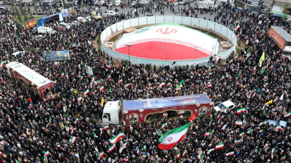  Tausende nehmen in Teheran Abschied von get&ouml;tetem Marinekommandeur 