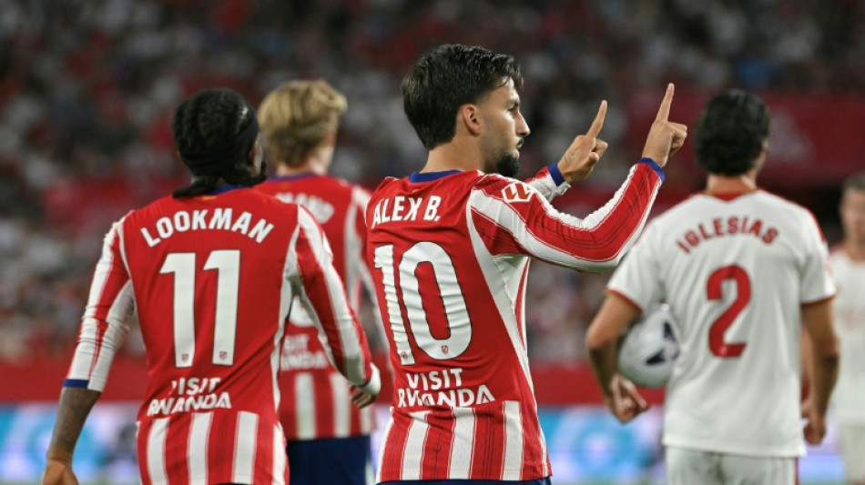  Sem Juli&aacute;n &Aacute;lvarez, Atl&eacute;tico vence Sevilla e dorme na lideran&ccedil;a do Espanhol 