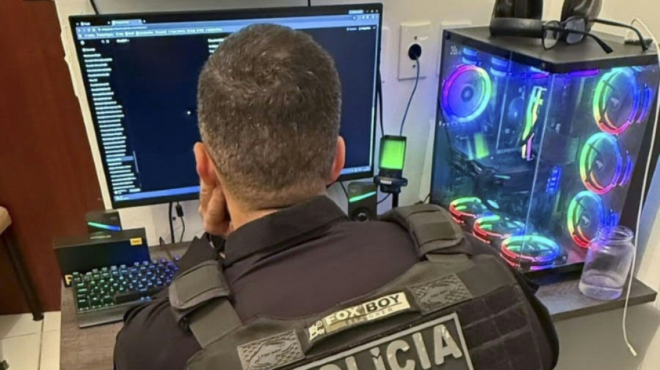  Pol&iacute;cia Civil investiga suspeitos de planejar ataques durante elei&ccedil;&otilde;es no Brasil 