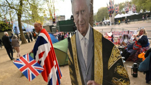 Expectativa e protestos antes da primeira coroação de um rei britânico em 70 anos
