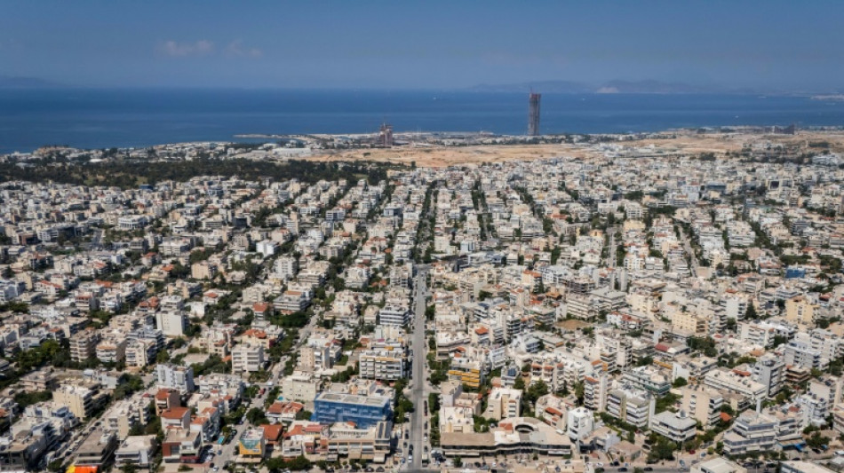  Surging real estate development divides opinion on Athens' riviera 