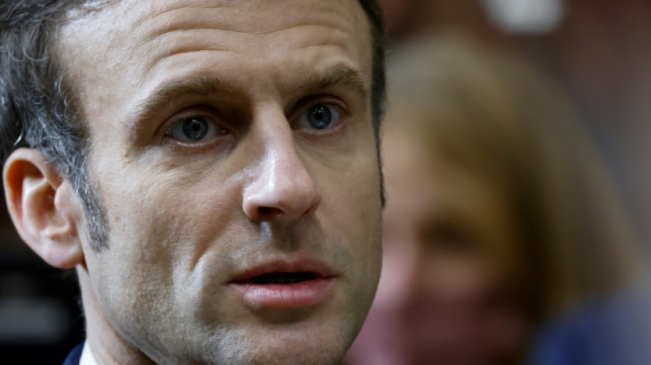 Pr&eacute;sidentielle: Paris renforce ses sanctions contre Moscou, les candidats inquiets pour l'&eacute;conomie