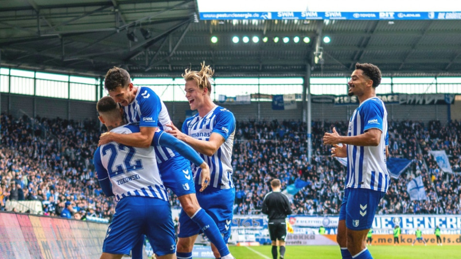  Vor Pokal-Kracher gegen Bayern: Magdeburg deklassiert KSC 