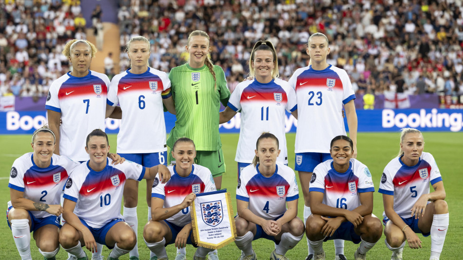 Eurodonne: Inghilterra in semifinale dopo i rigori, ora l'Italia