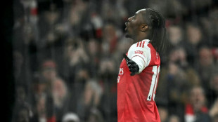 Líder isolado, Arsenal atropela Tottenham (4-1) com hat-trick de Eze