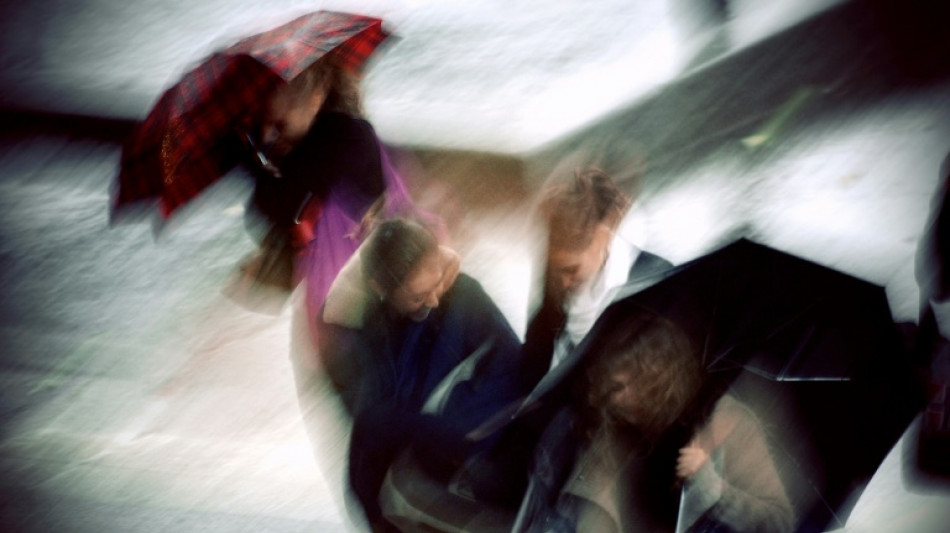 Toter und Verletzte bei Unf&auml;llen wegen Sturmtiefs "Nadia"