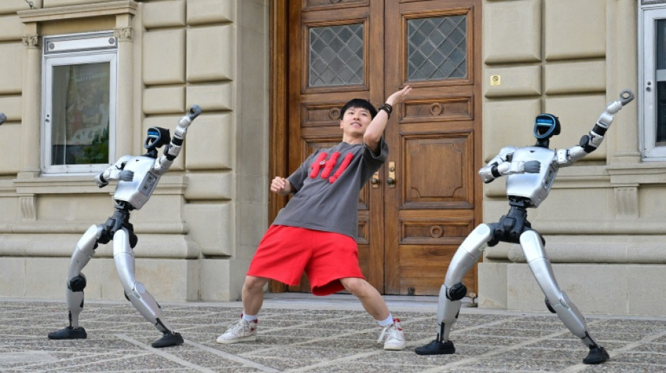  China's robot dancers limber up for America's Got Talent final 
