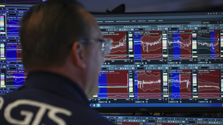  Wall Street termine la semaine en petite baisse 