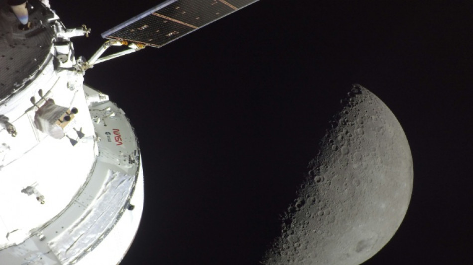  Entre angoisse et &eacute;merveillement, la famille d'un astronaute suspendue &agrave; Artemis 