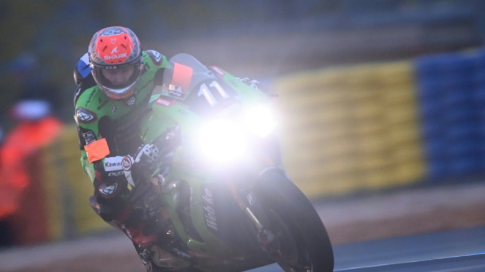 24 Heures motos: Kawasaki passe en tête, la valse des chutes continue