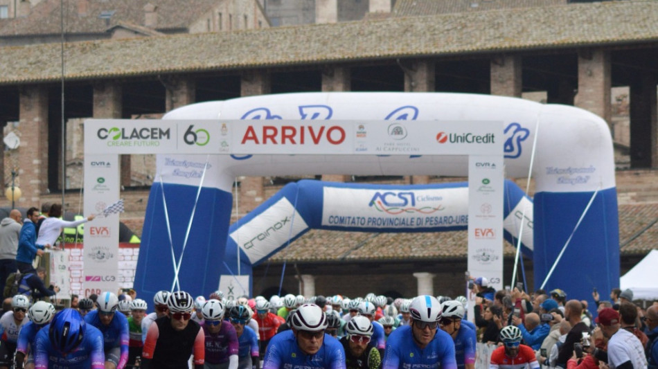  La Granfondo del Montefeltro emoziona Gubbio tra ciclismo, bellezza territorio e vip 