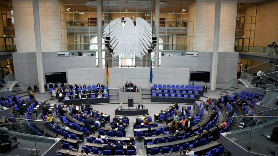 Bundestag berät über Migrationspolitik und Änderung des Klimaschutzgesetzes