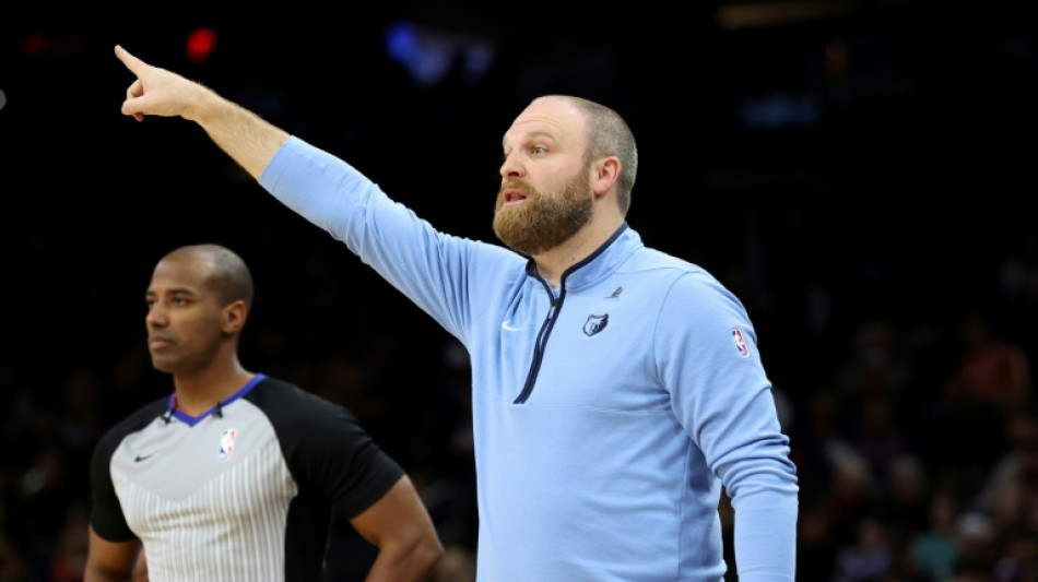  Bucks hire ex-Grizzlies coach Jenkins  
