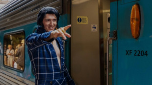 Elvis-Auflauf auf Sydneys Hauptbahnhof: Fans des "King" pilgern zu Festival