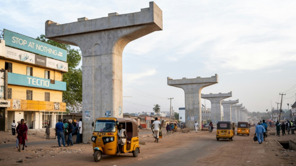  Nigeria miners struggled to breathe in cell before 37 died: survivors 