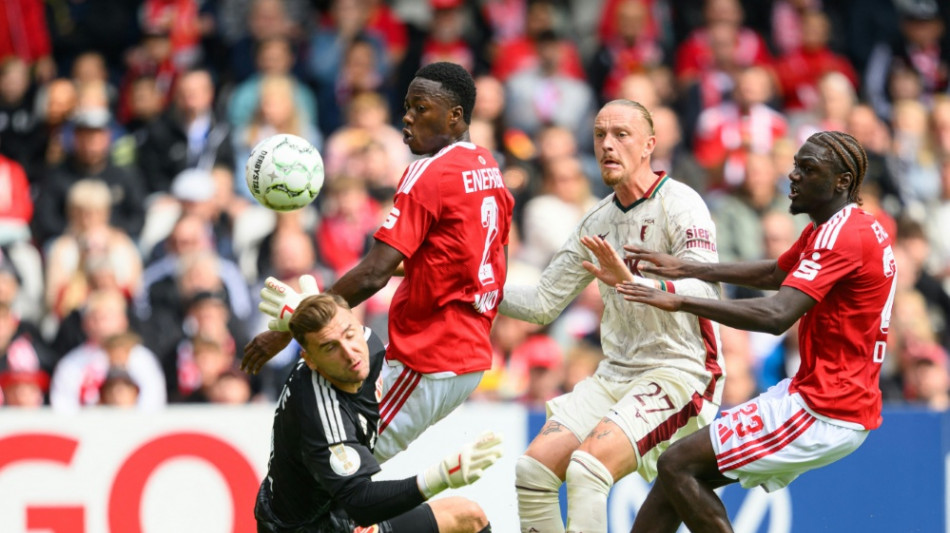  FC Augsburg m&uuml;ht sich in Cottbus in die zweite Pokalrunde 