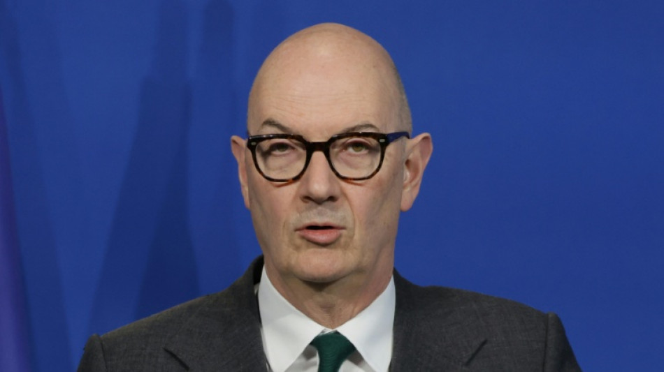  Lescure demande &agrave; la Commission d'enqu&ecirc;ter sur les marges des raffineries europ&eacute;ennes 